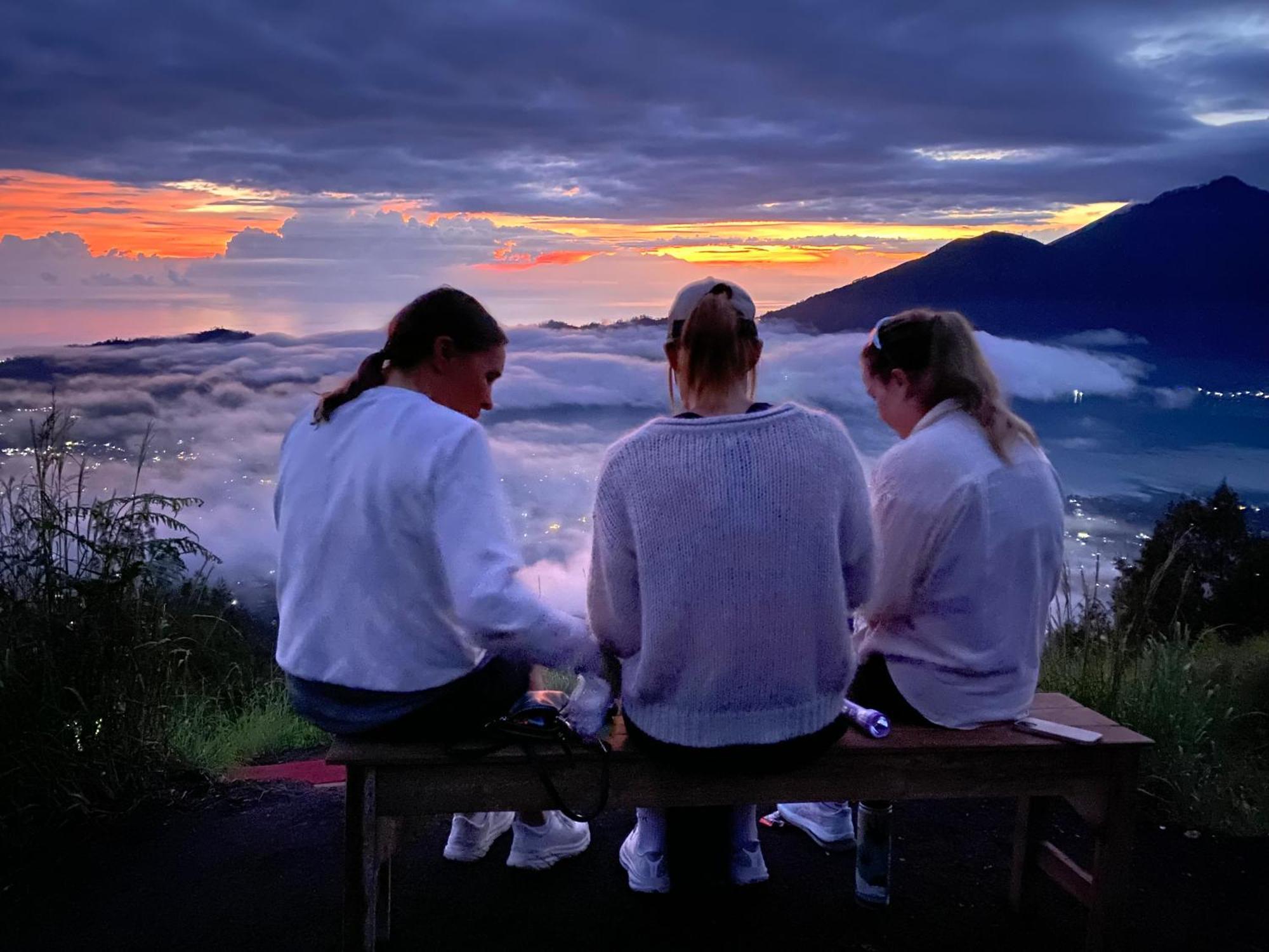 Ampik Batur With Private Hot Springs Bed & Breakfast Kubupenlokan Екстериор снимка